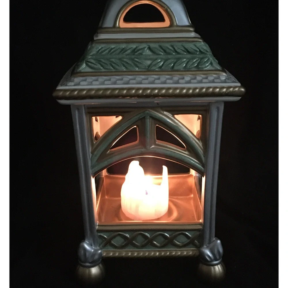 FITZ and FLOYD TEA LITE CANDLE HOLDER Green silver and gold